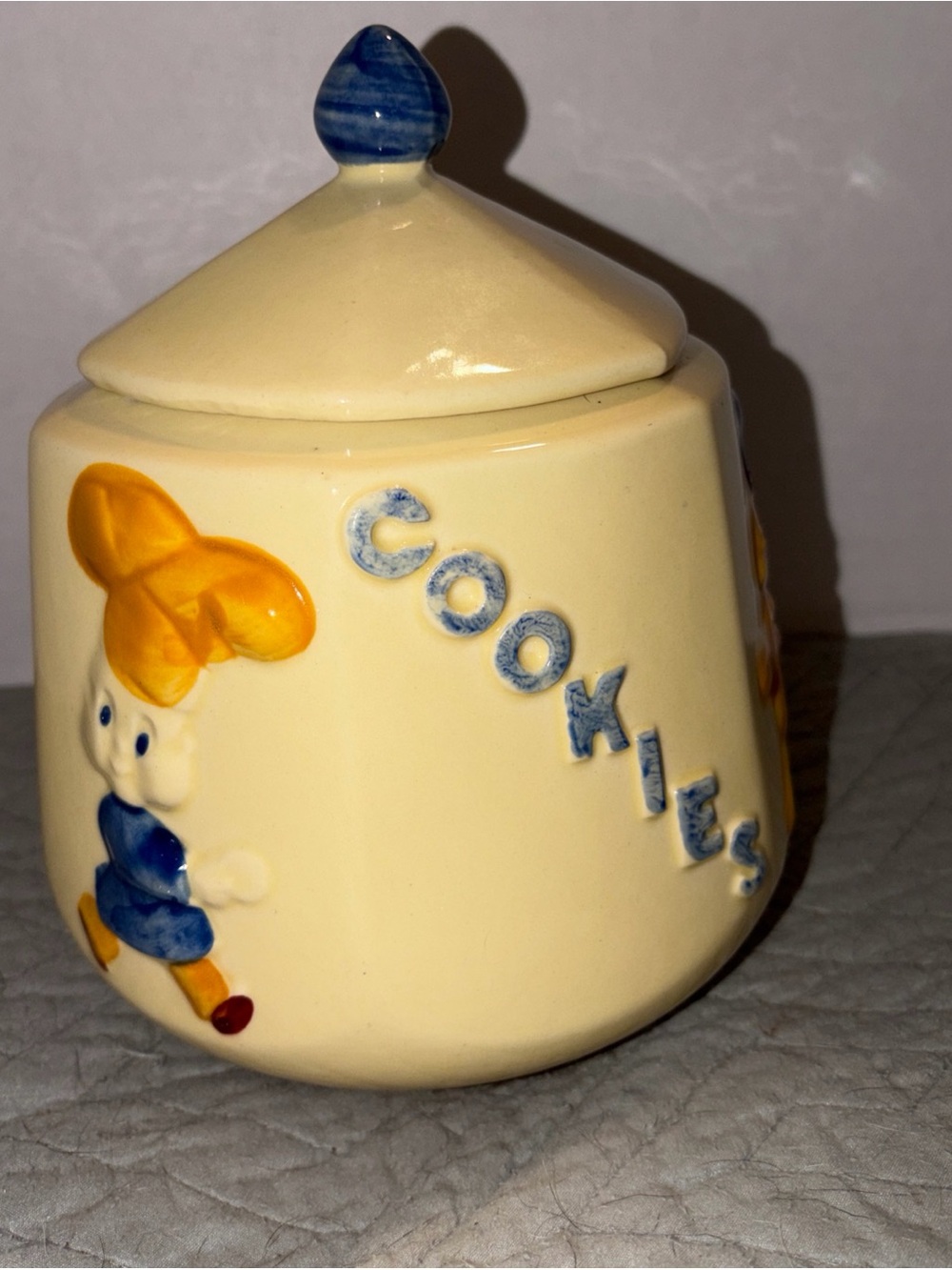 Vintage 1940s Shawnee Cookie Jar Ft. Gingerbread & Dough Boy, Made In The USA